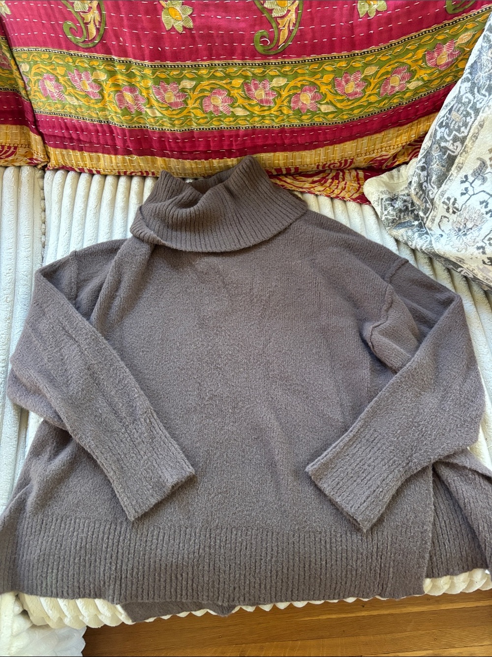 Aerie cozy turtleneck sweater